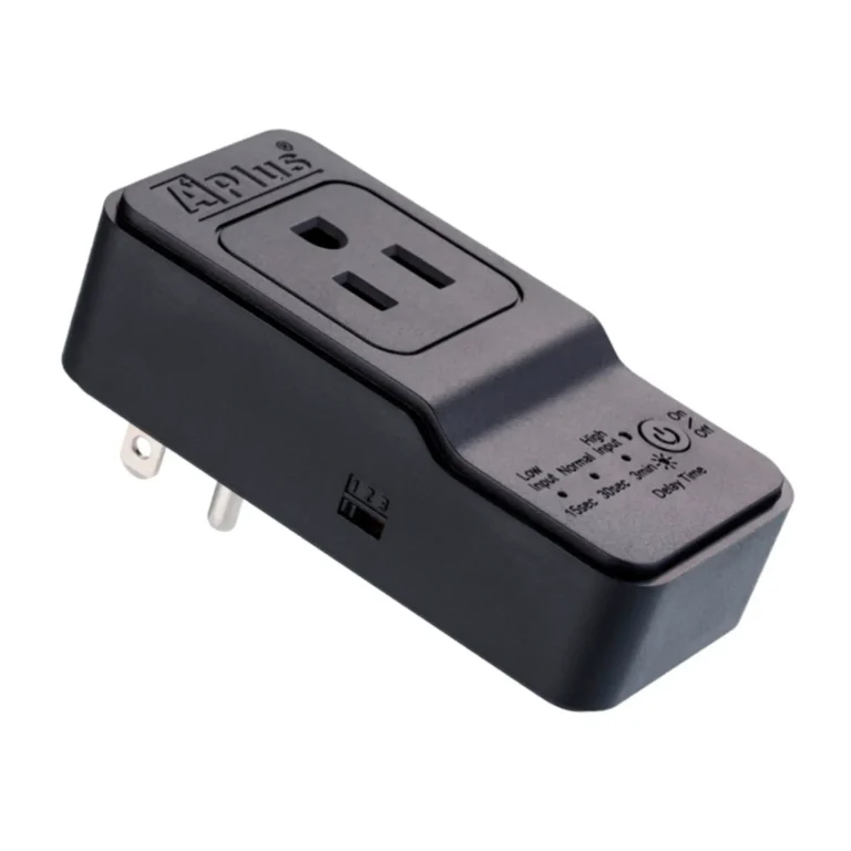 Protector de Voltaje 15A 110V 300 Joules Negro