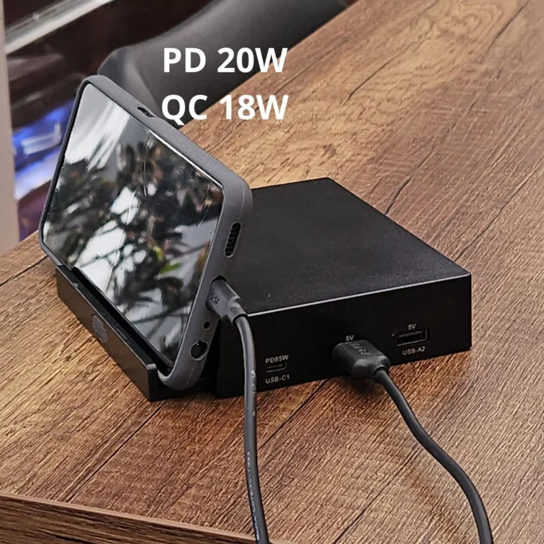 HK-UNIV-6PORT
